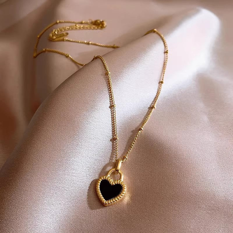 High-end Gold Pendant Titanium Steel Necklace Accessory